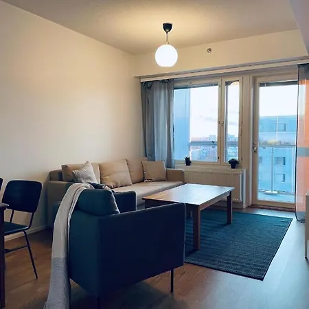 Lejlighed Condition 2-room By Metro & Shopping Center *