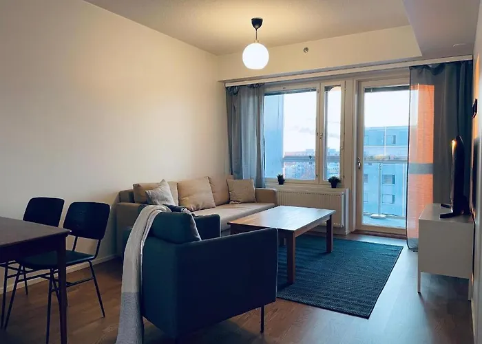 Lejlighed Condition 2-room By Metro & Shopping Center *