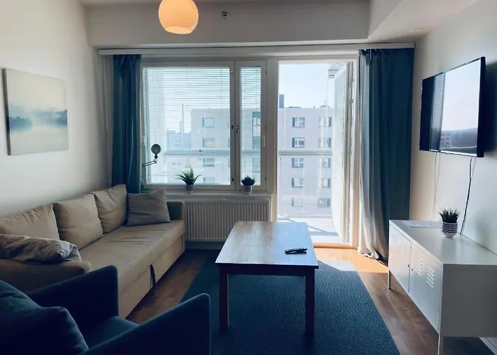 Condition 2-room By Metro & Shopping Center Lejlighed Espoo