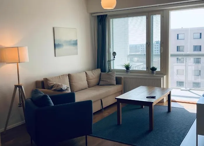 Condition 2-room By Metro & Shopping Center Apartment